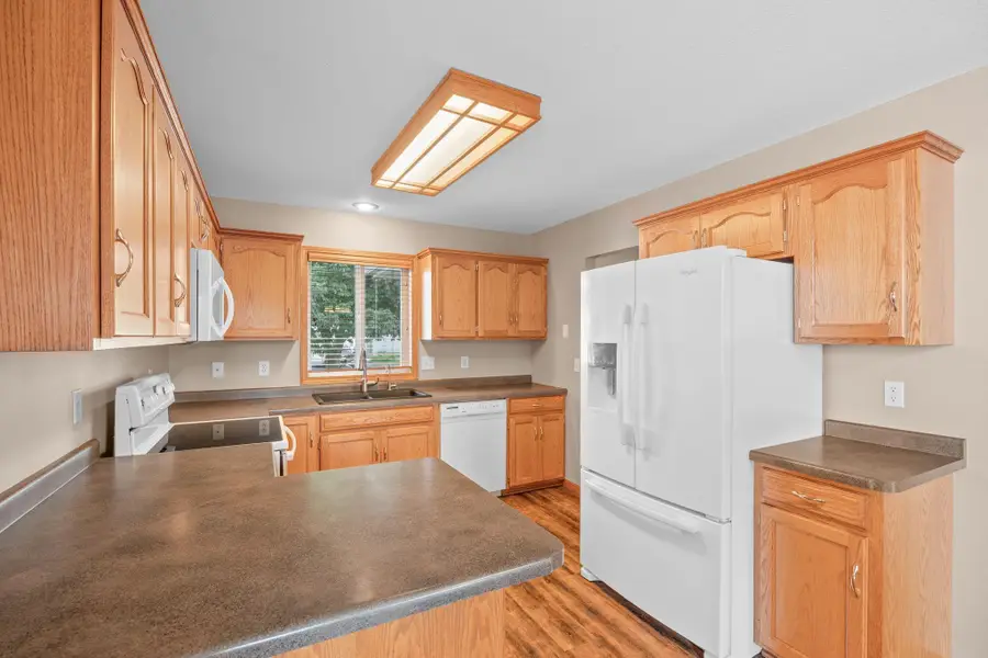 1166 Blackbird Drive Sw, Hutchinson, MN 55350 - #3