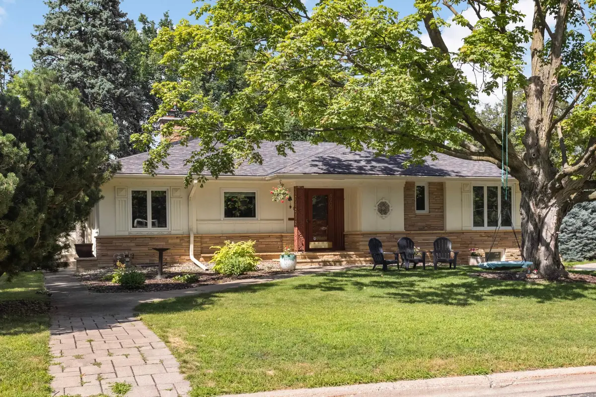 4900 Frontenac Avenue, Golden Valley, MN 55422 - #1