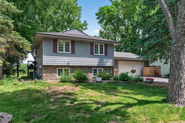 10332 102nd Place N, Maple Grove, MN 55369