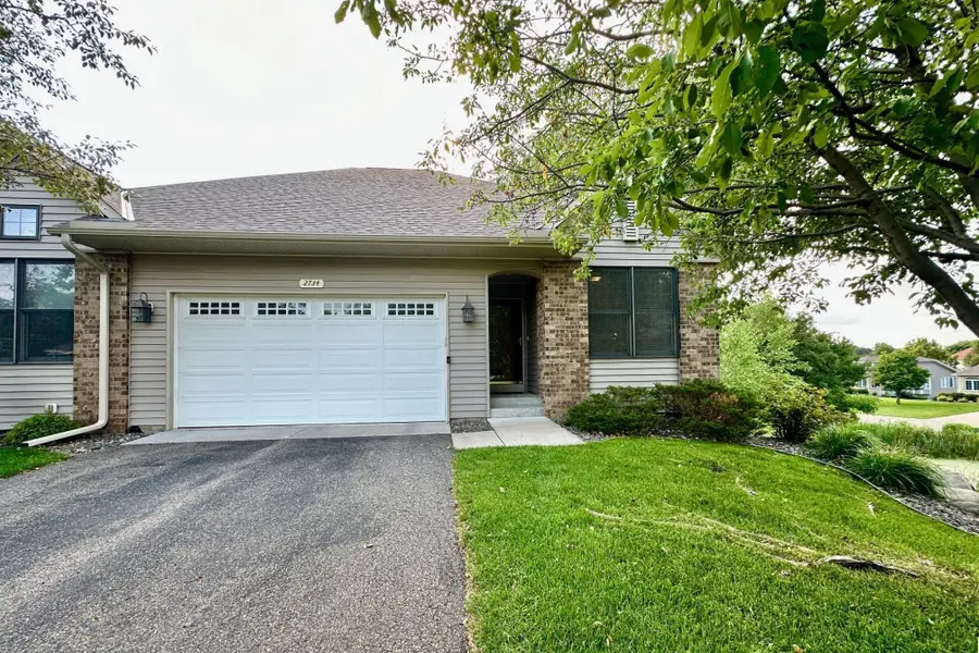 2734 Lindsey Court, New Brighton, MN 55112 - #2