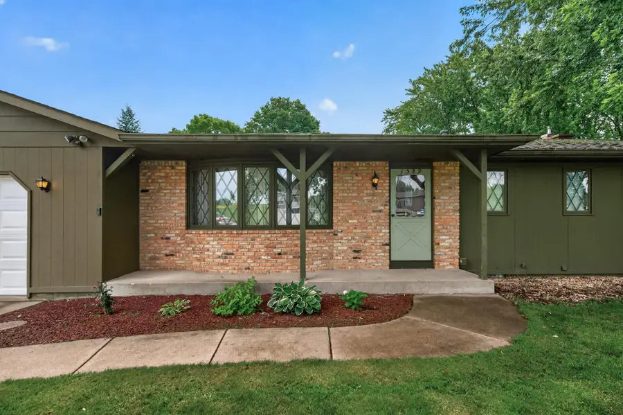 1589 Crest Drive, Chaska, MN 55318 - #2