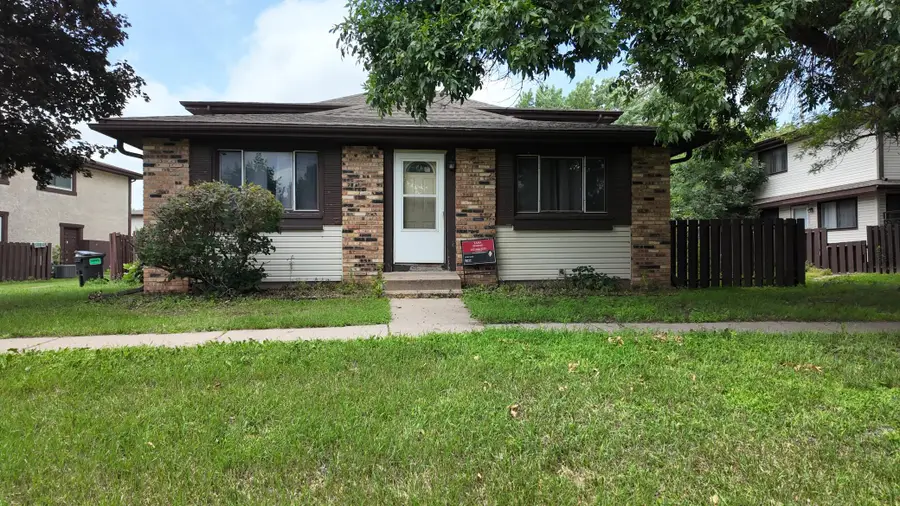 6416 83rd Court N, Brooklyn Park, MN 55445 - #3
