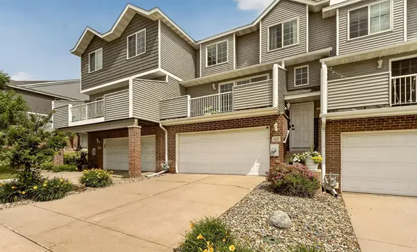 687 Shardlow Place Ne, Byron, MN 55920