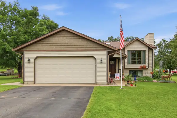 1440 Birchwood Lane, Eau Claire, WI 54703
