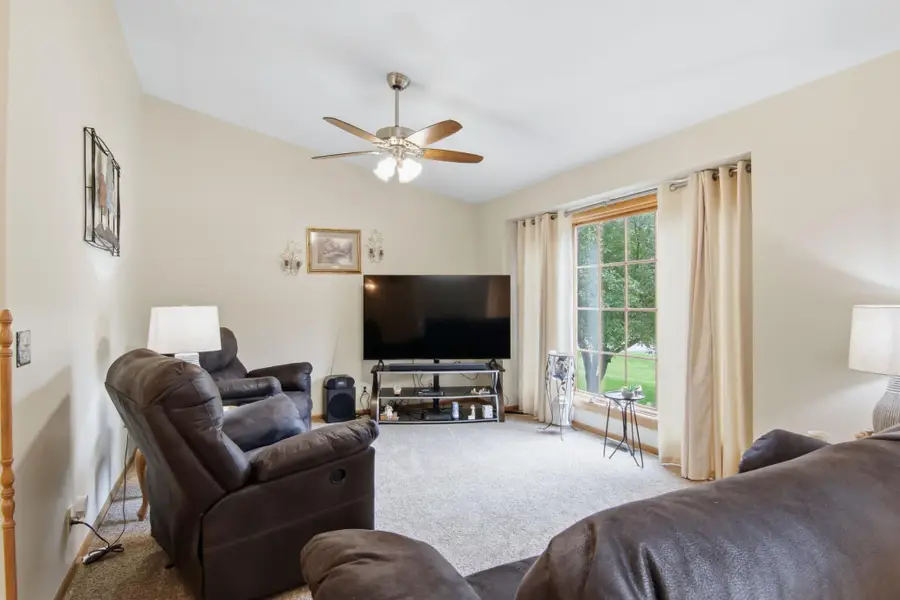 1440 Birchwood Lane, Eau Claire, WI 54703 - #3