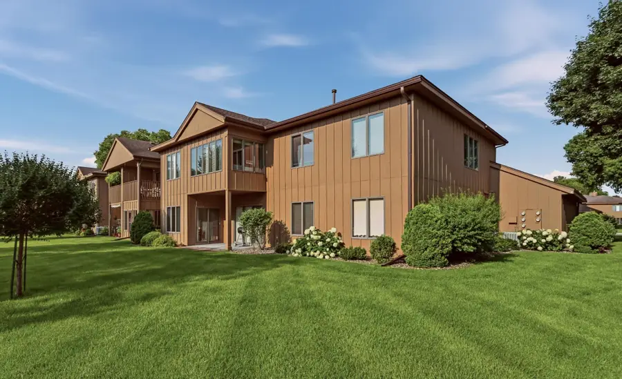1808 Lakeview Court Sw #101, Rochester, MN 55902 - #3