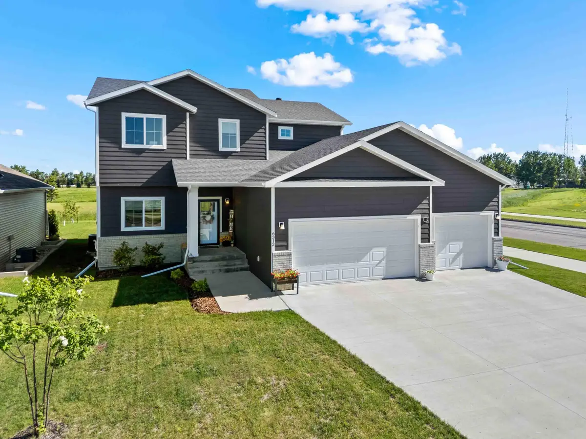 6313 54th Avenue S, Fargo, ND 58104 - #1