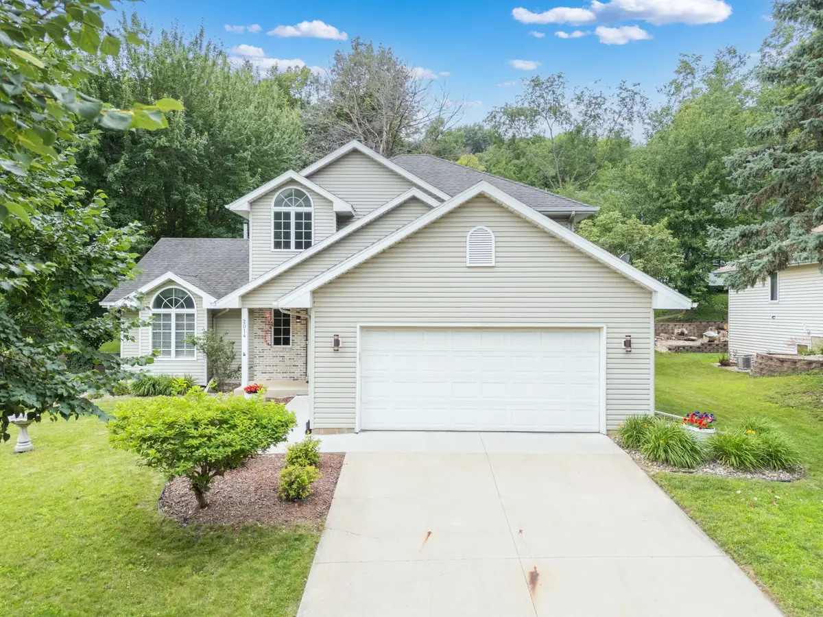 2014 Fox Valley Drive Sw, Rochester, MN 55902 - #1