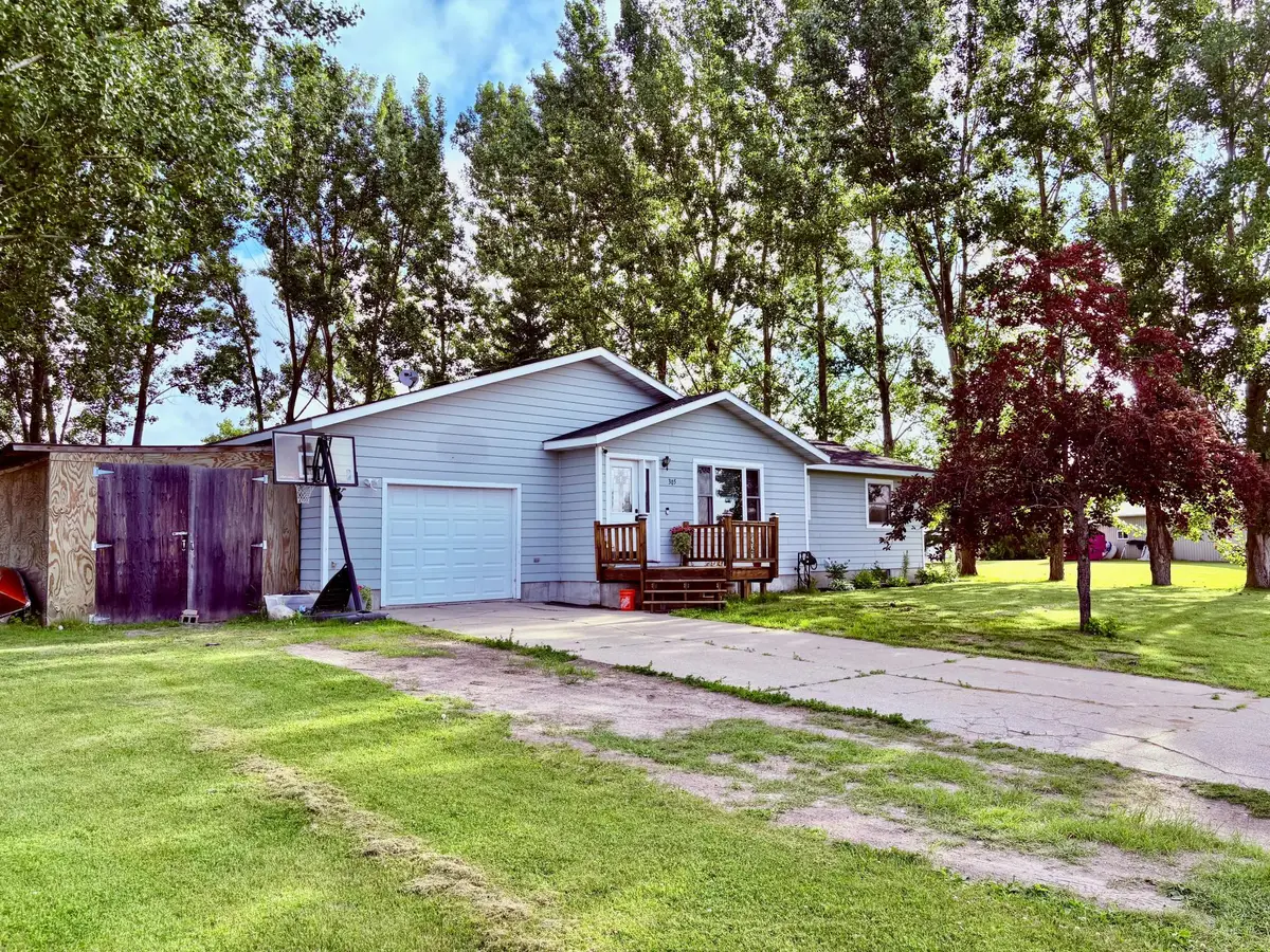 305 Lincoln Court Sw, Warroad, MN 56763 - #1