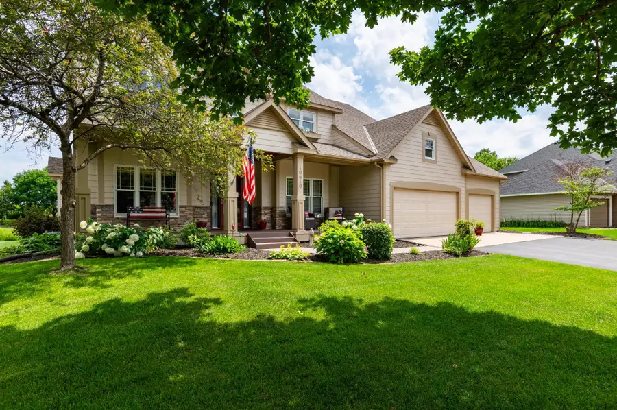 10610 Pinnacle Way, Woodbury, MN 55129 - #2
