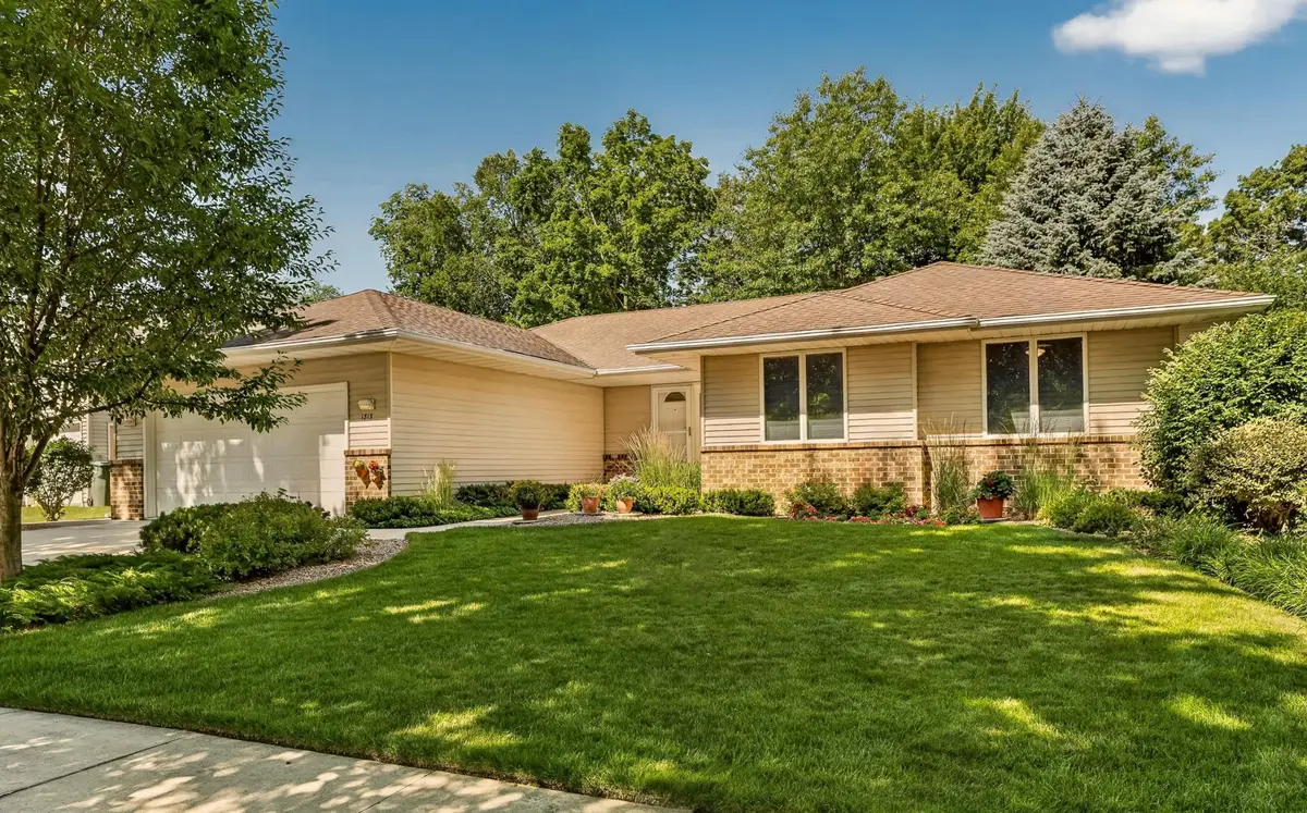 1813 13th Avenue Ne, Rochester, MN 55906 - #1