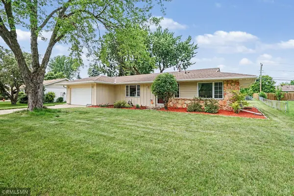 981 Oriole Drive, Apple Valley, MN 55124