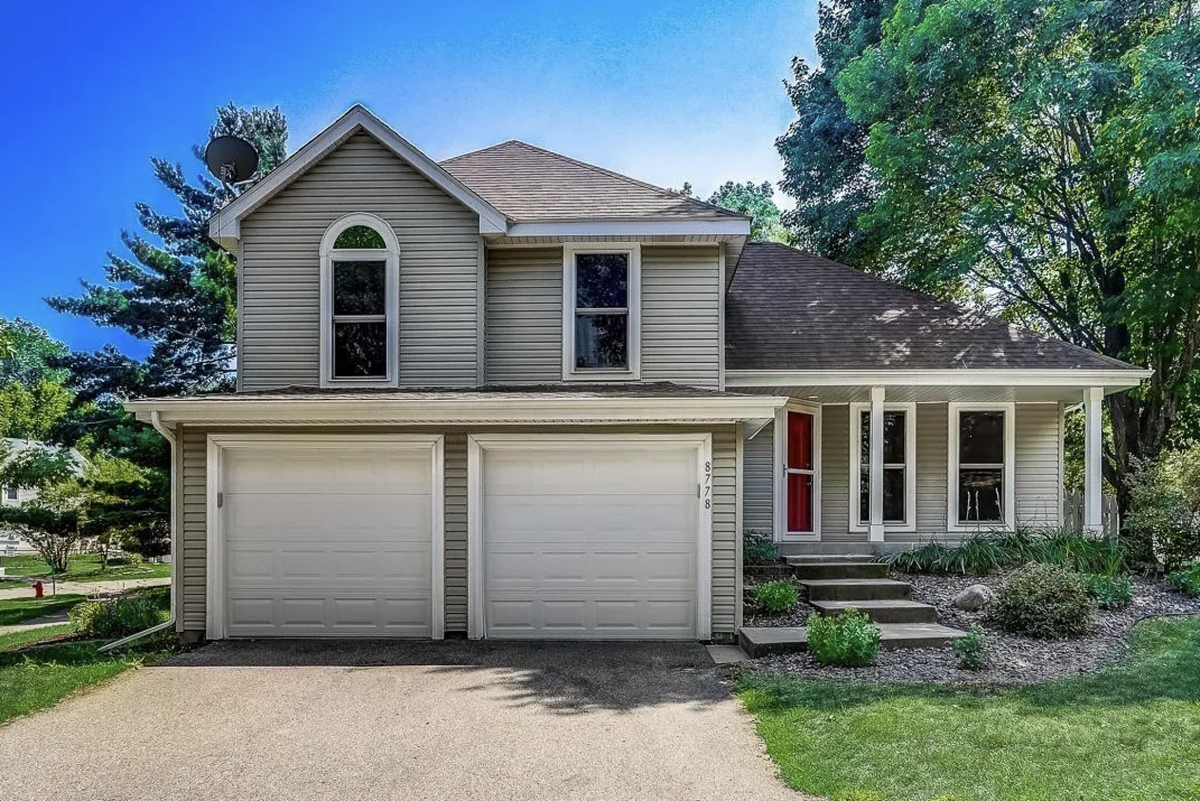 8778 Hawthorne Drive, Eden Prairie, MN 55347 - #1