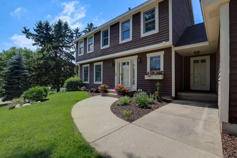 455 High Point Curve S, Maplewood, MN 55119 - #2