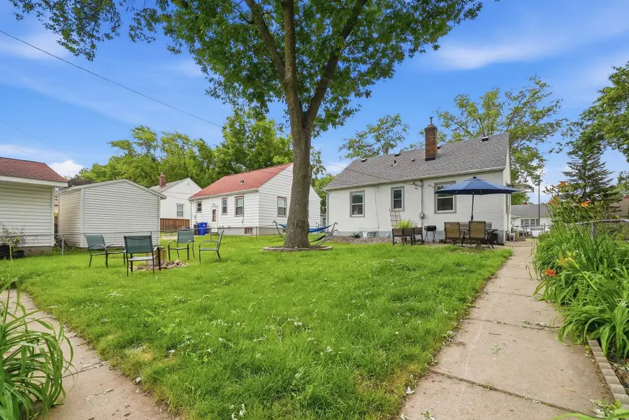 1953 Nebraska Avenue E, Saint Paul, MN 55119 - #2