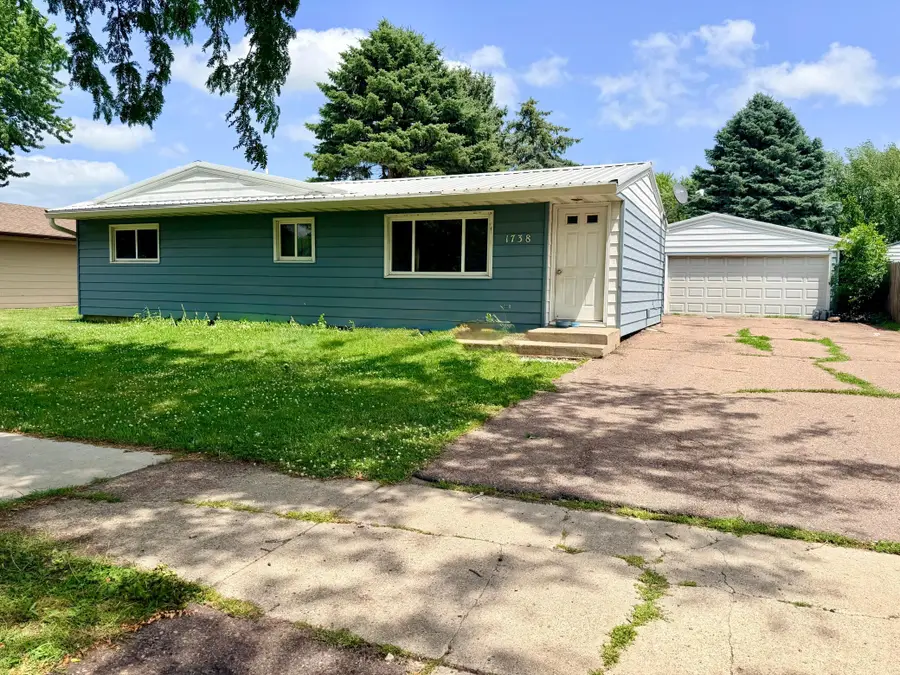 1738 Skyline Drive, Worthington, MN 56187 - #2