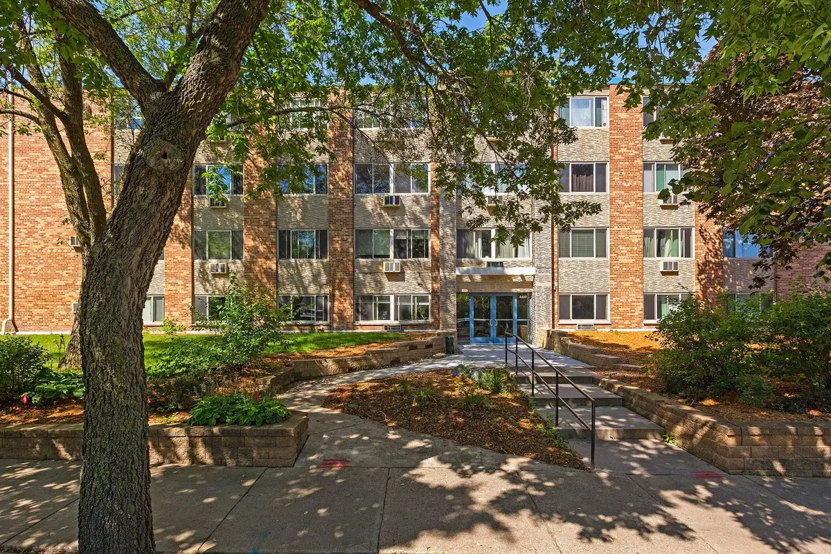 4400 Upton Avenue S #201, Minneapolis, MN 55410 - #1