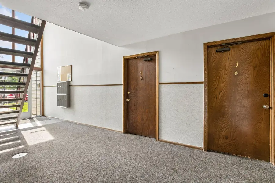 911 7th Street S #3, Hopkins, MN 55343 - #3