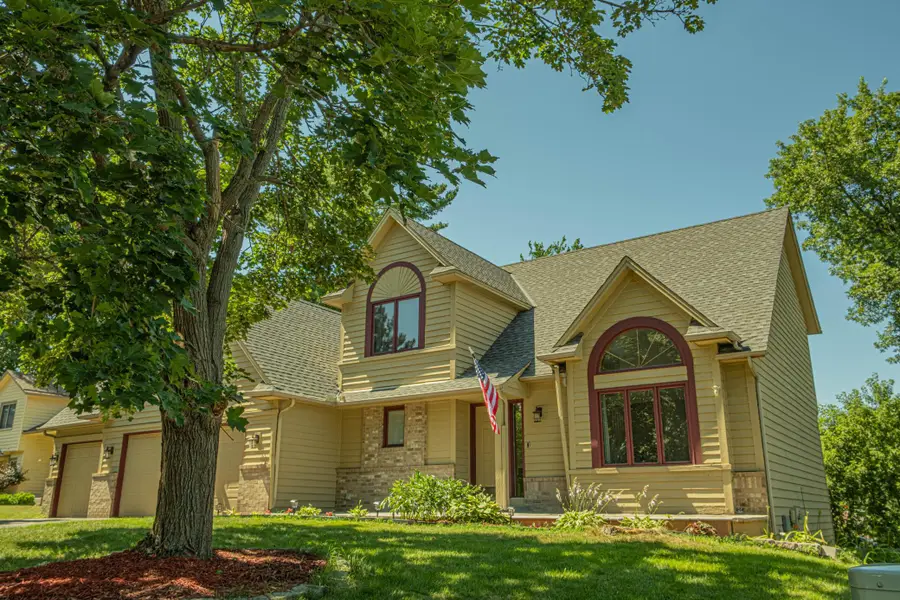 5440 Riverwood Lane, Savage, MN 55378 - #3