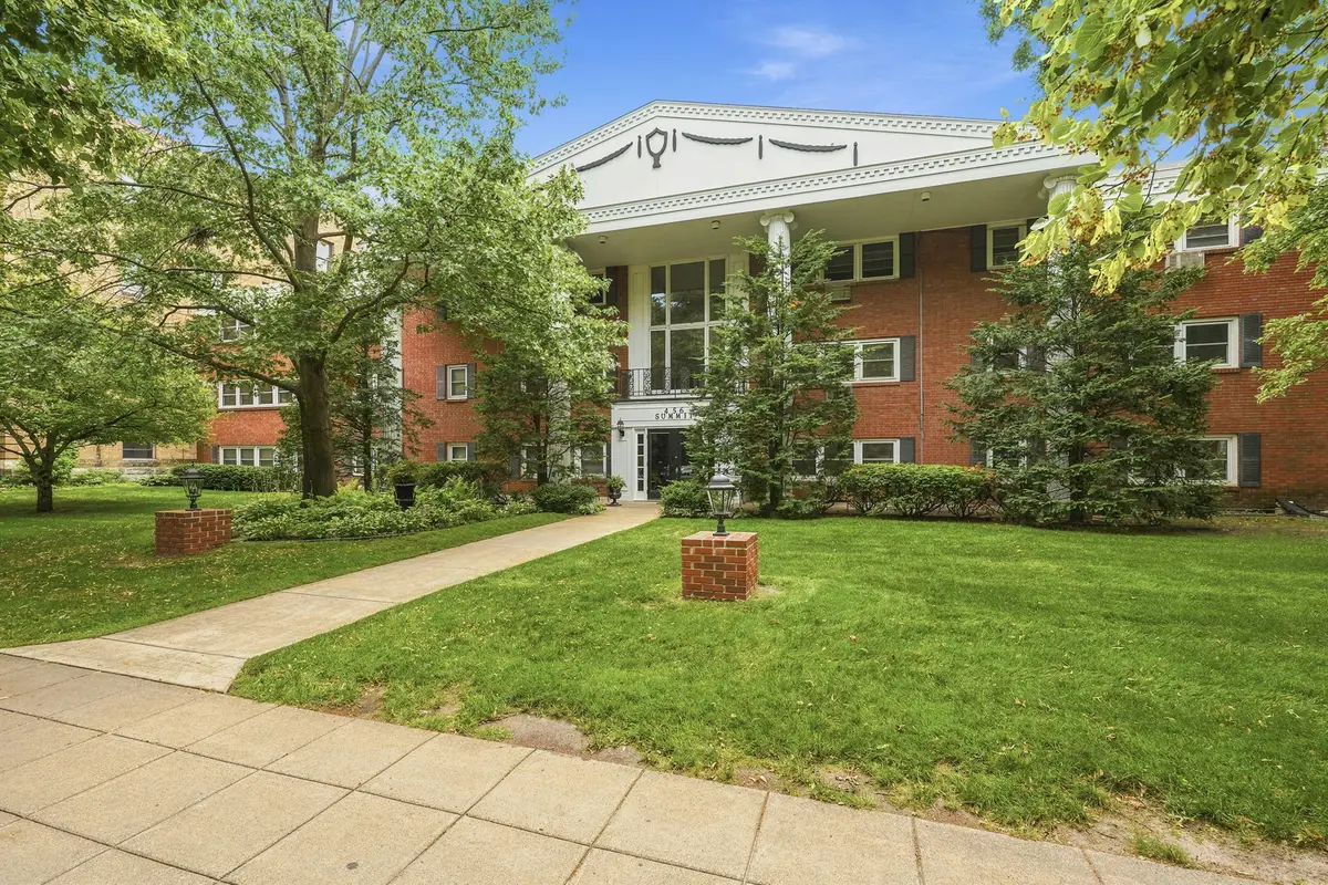 456 Summit Avenue #203, Saint Paul, MN 55102 - #1