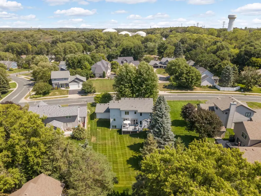 527 Hackmore Drive, Eagan, MN 55123 - #2