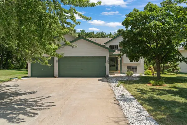 12399 Buchanan Street Ne, Blaine, MN 55434