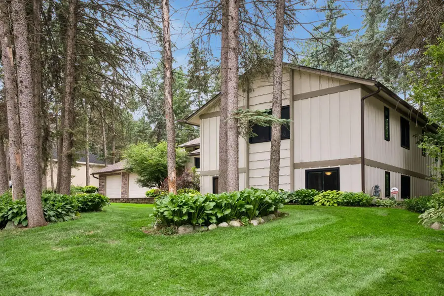 1148 Kenilworth Drive, Woodbury, MN 55125 - #3