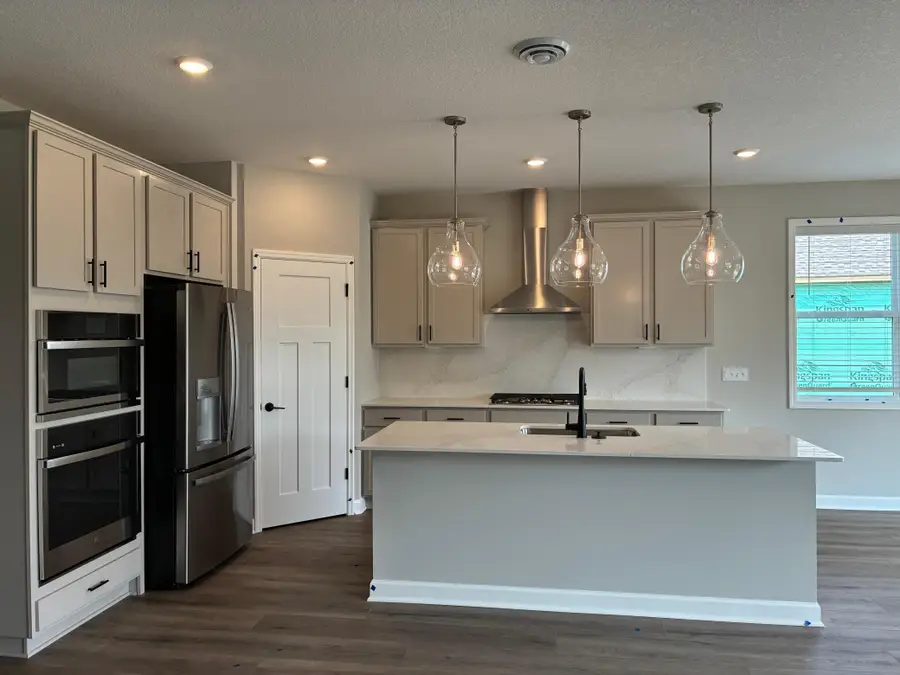 5202 Long Pointe Bay, Woodbury, MN 55129 - #2