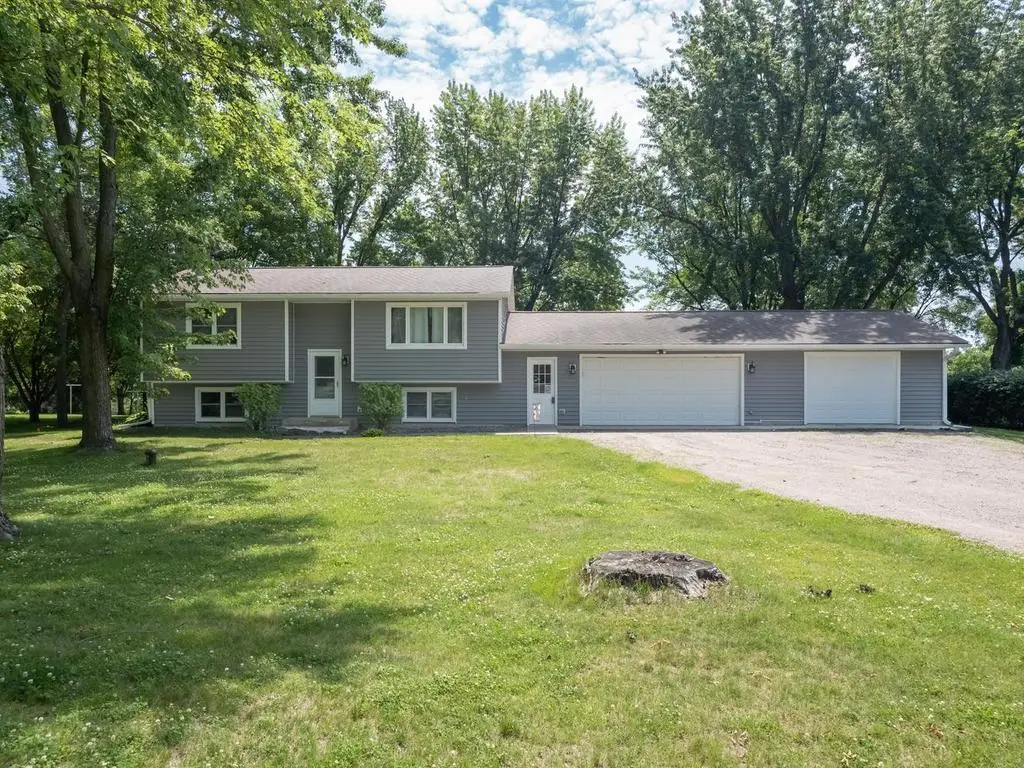 5590 Jeffery Avenue Sw, Howard Lake, MN 55349 - #1