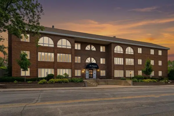 5100 France Avenue S #102, Edina, MN 55410