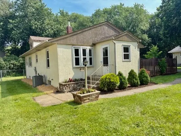 605 Tanglewood Drive, Shoreview, MN 55126