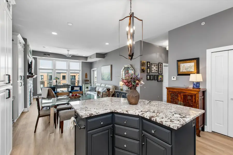150 E Travelers Trail #420, Burnsville, MN 55337 - #2