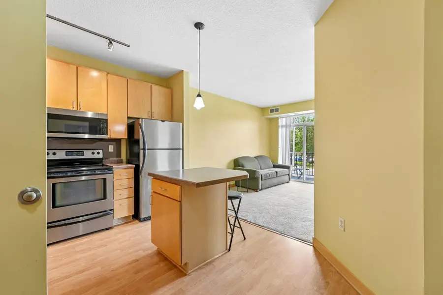 2600 University Avenue Se #109, Minneapolis, MN 55414 - #3