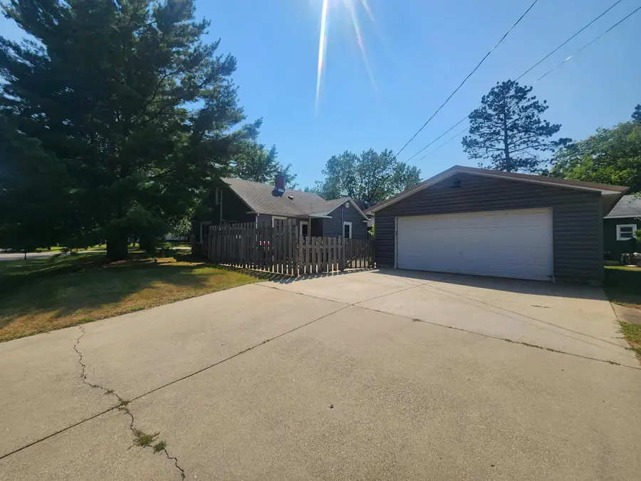 301 High Street, Park Rapids, MN 56470 - #3