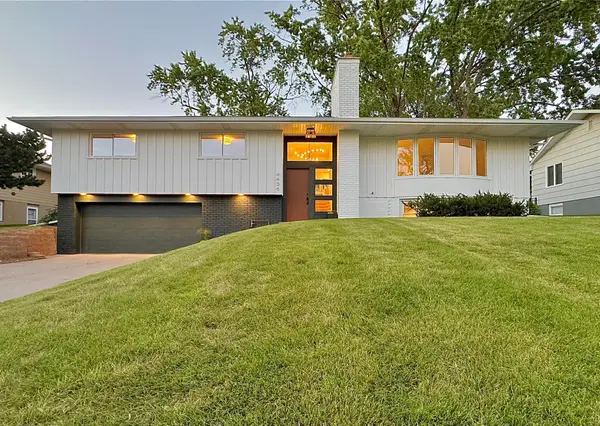 4436 Claremore Drive, Edina, MN 55435
