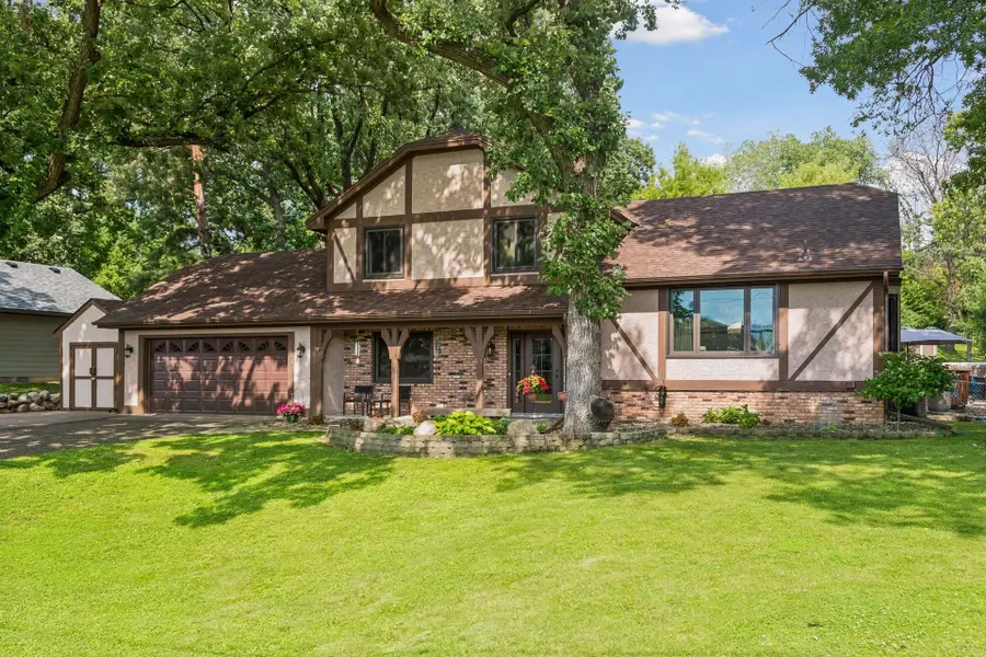 2480 Ariel Street N, North Saint Paul, MN 55109 - #3