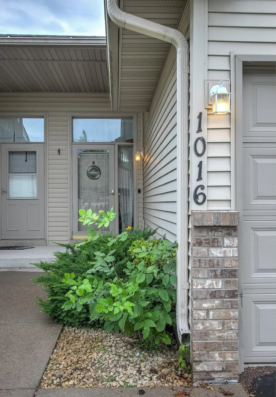 1016 Honeysuckle Lane Se, Cambridge, MN 55008 - #2