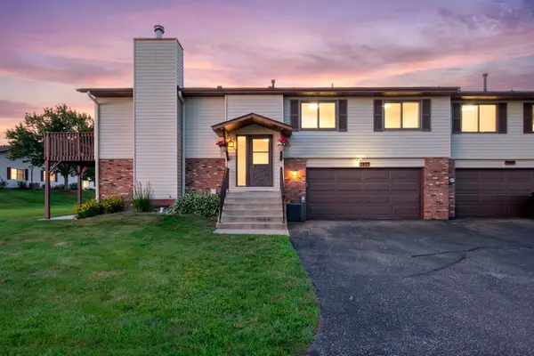 3837 Gershwin Avenue N, Oakdale, MN 55128