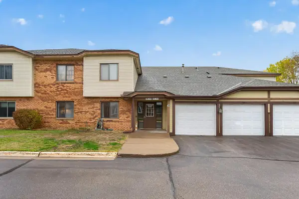 50 94th Circle Nw #103, Coon Rapids, MN 55448