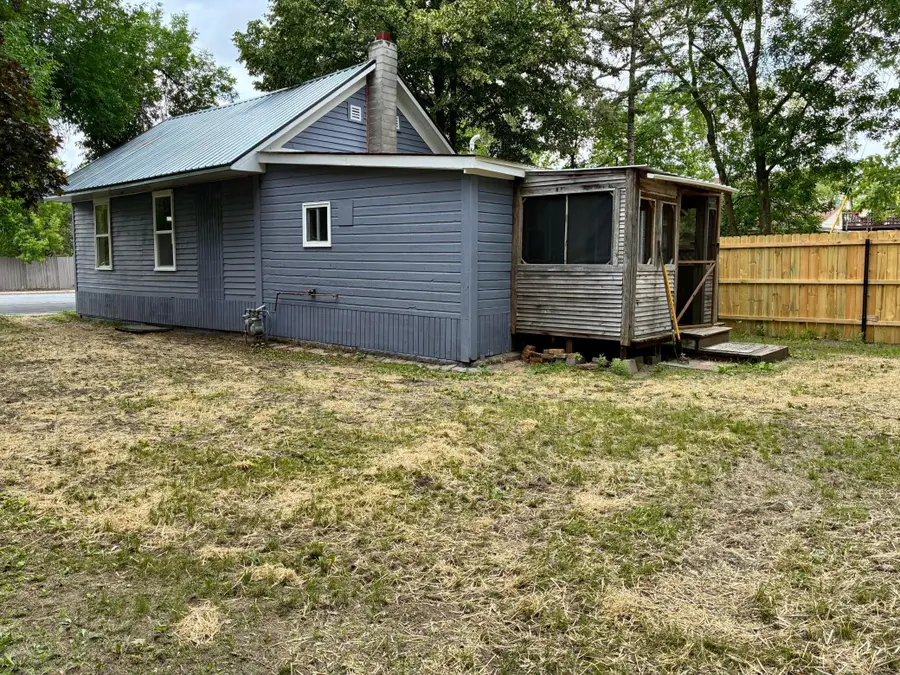 109 Main Street Nw, Bethel, MN 55005 - #2
