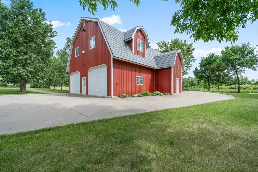 4800 39th Avenue Ne, Alexandria, MN 56308 - #3