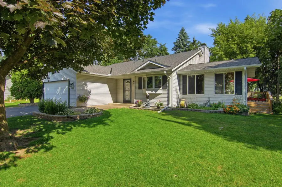 2295 Ariel Court N, Saint Paul, MN 55109 - #2