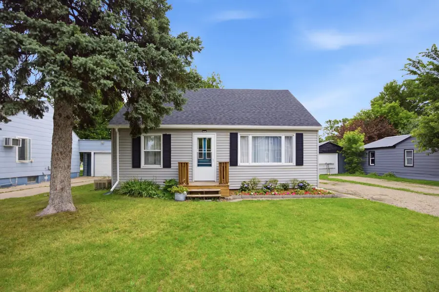 109 2nd Street Nw, Dilworth, MN 56529 - #2