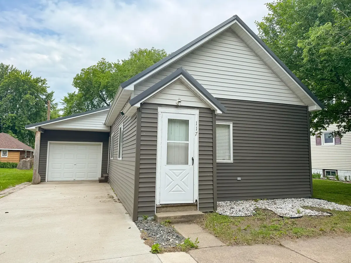 117 3rd Street Ne, Barnesville, MN 56514 - #1