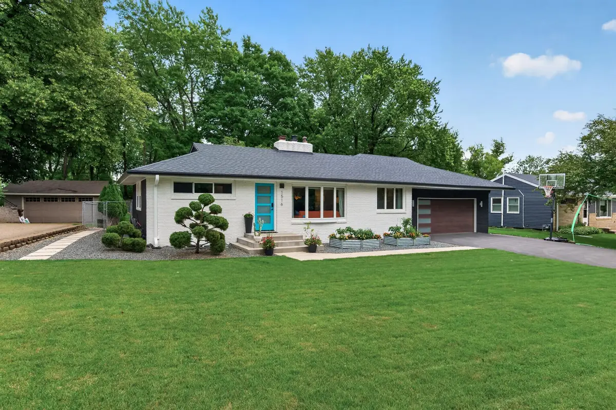 1516 Aquila Avenue N, Golden Valley, MN 55427 - #1