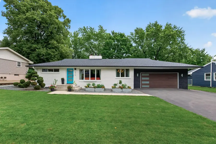 1516 Aquila Avenue N, Golden Valley, MN 55427 - #3