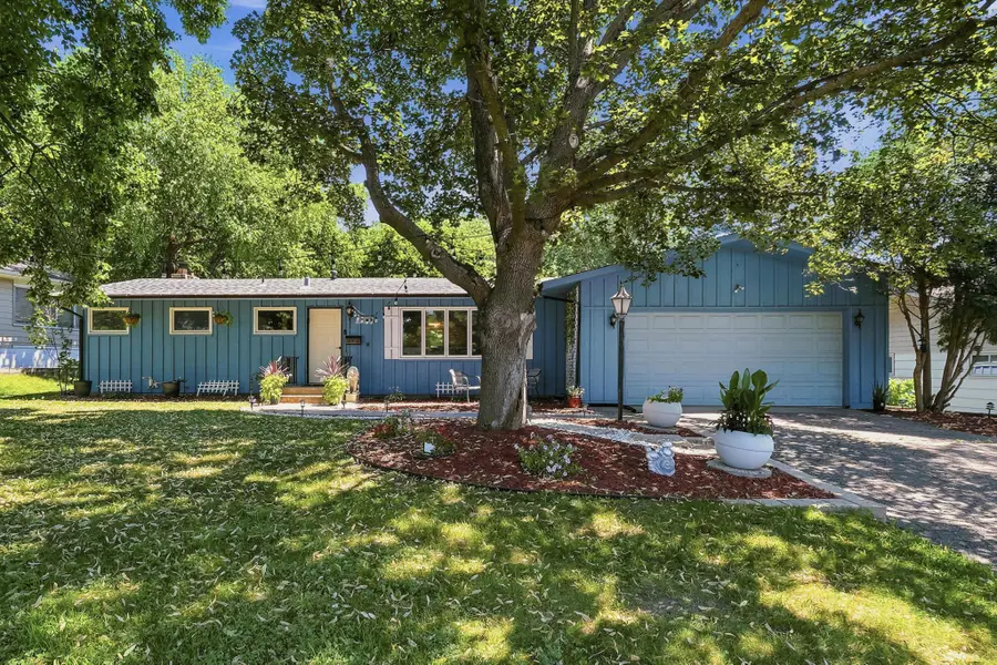9101 Upton Avenue S, Bloomington, MN 55431 - #2