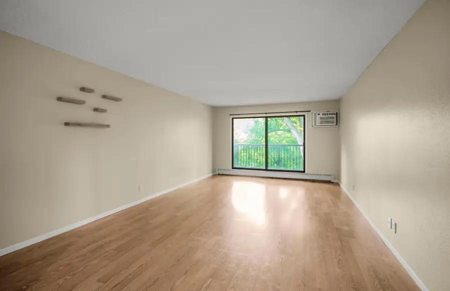 4 Pine Tree Drive #321, Arden Hills, MN 55112 - #3