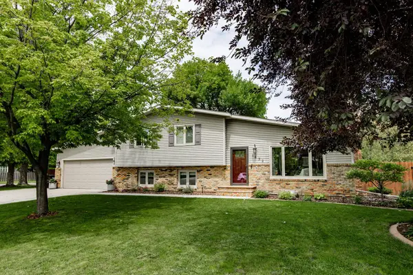 1632 Flickertail Circle S, Fargo, ND 58103