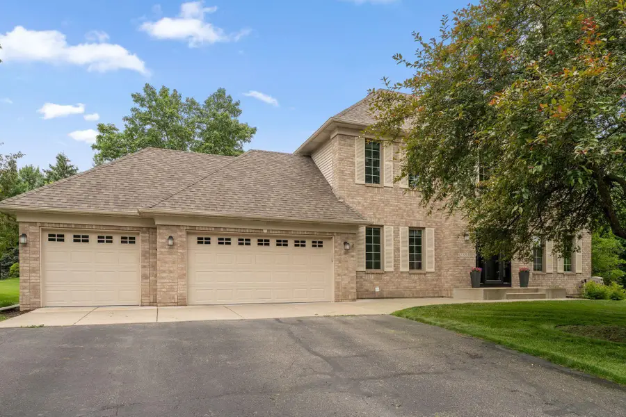 2333 Stone Creek Lane W, Chanhassen, MN 55317 - #2